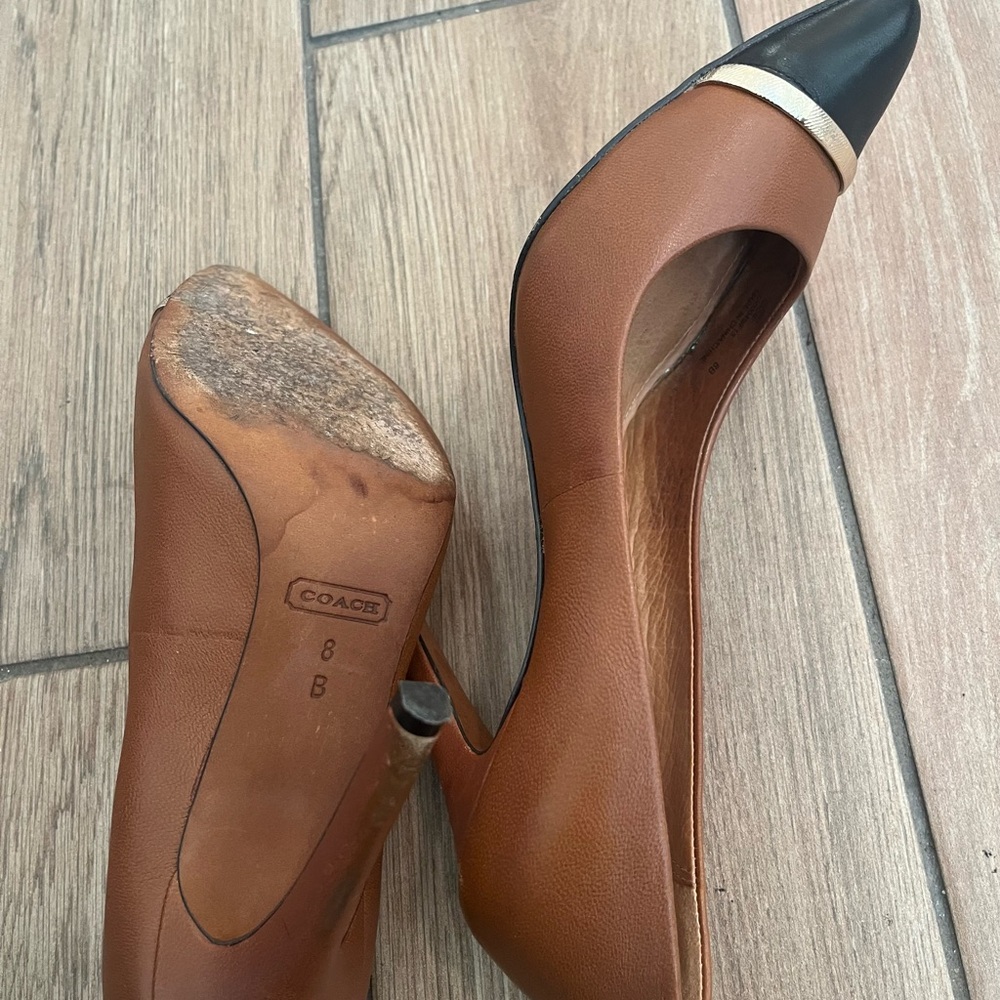 Coach Womens Nacie Heels Pump Size 8B Camel Black Leather Slip On Pointe… - Picture 4 of 4